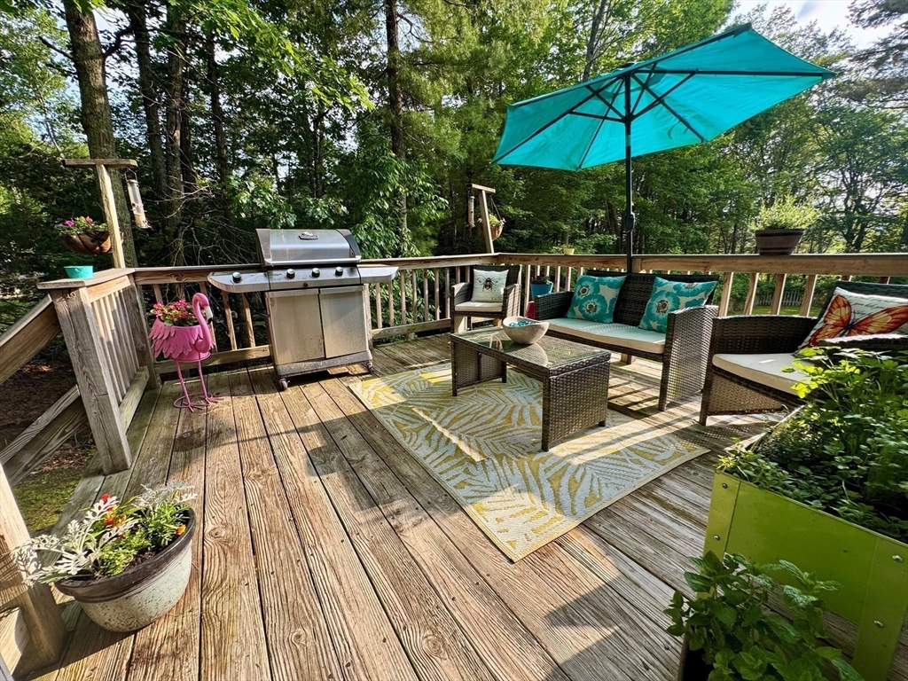 150 Podunk Rd