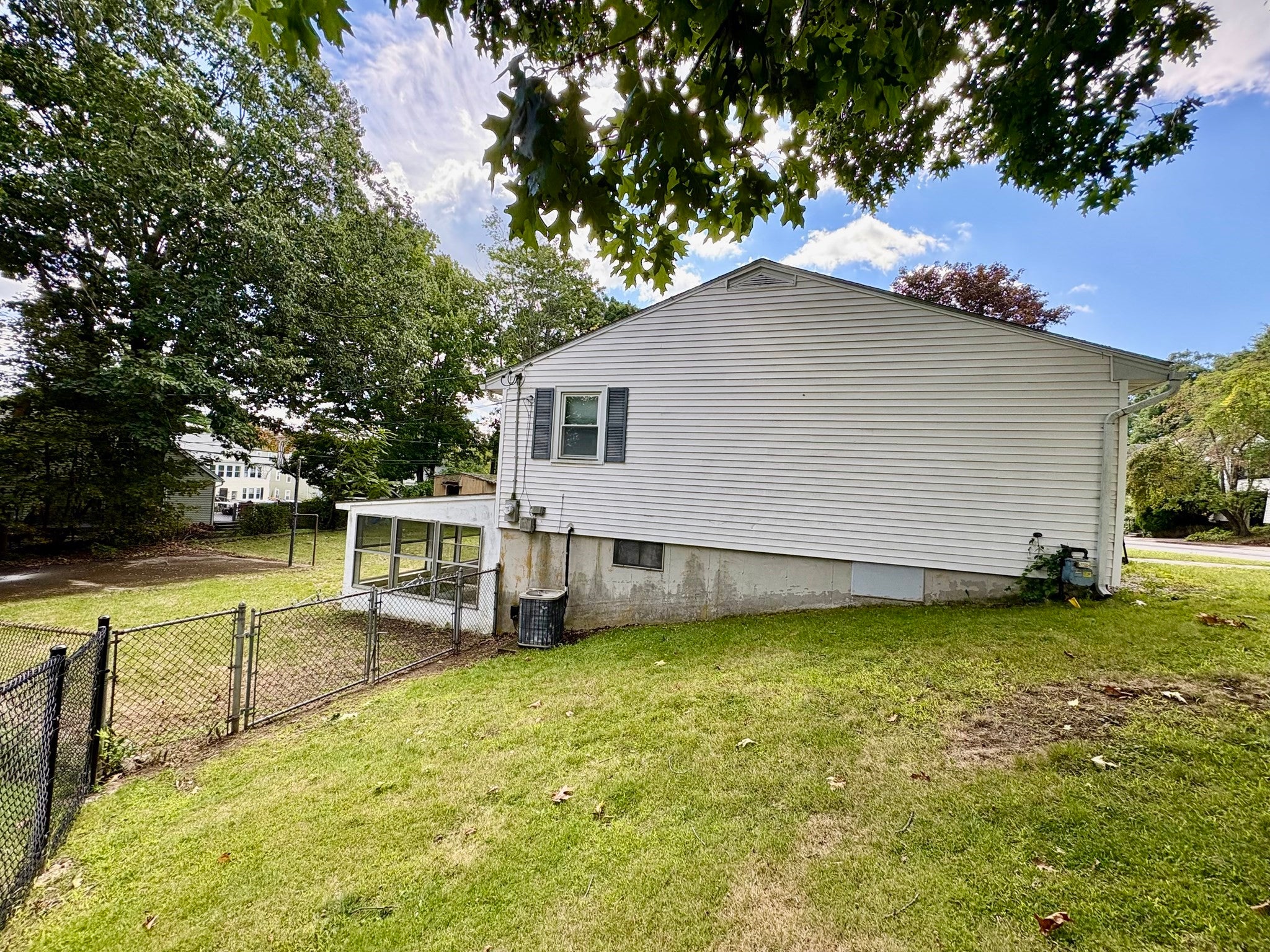 175 Dana Ave, Worcester, MA Photo #17