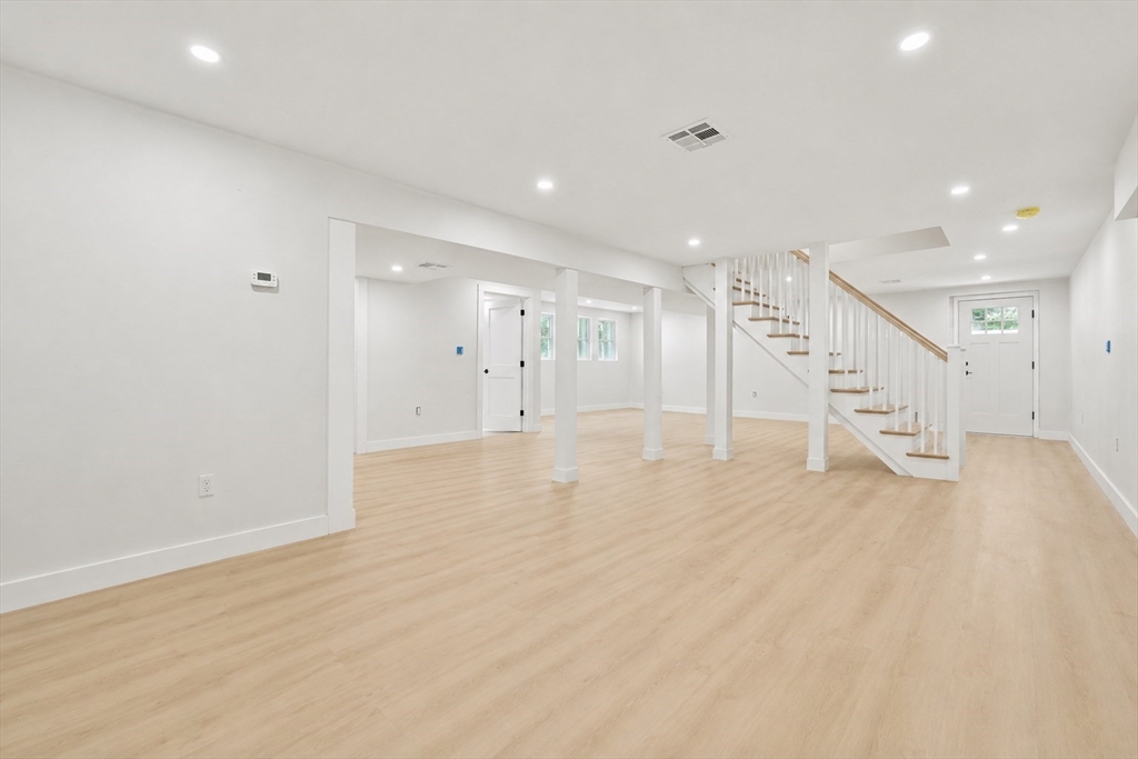 16 Janes Rd