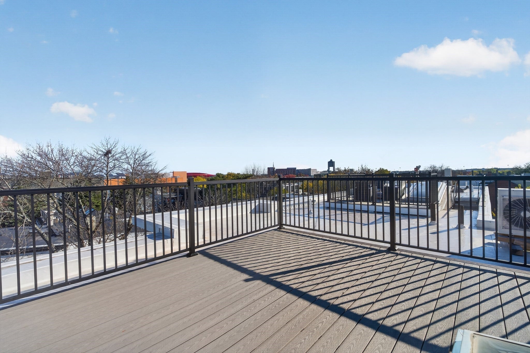 165 Everett Street 7