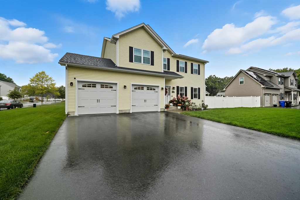 66 Elaine Cir