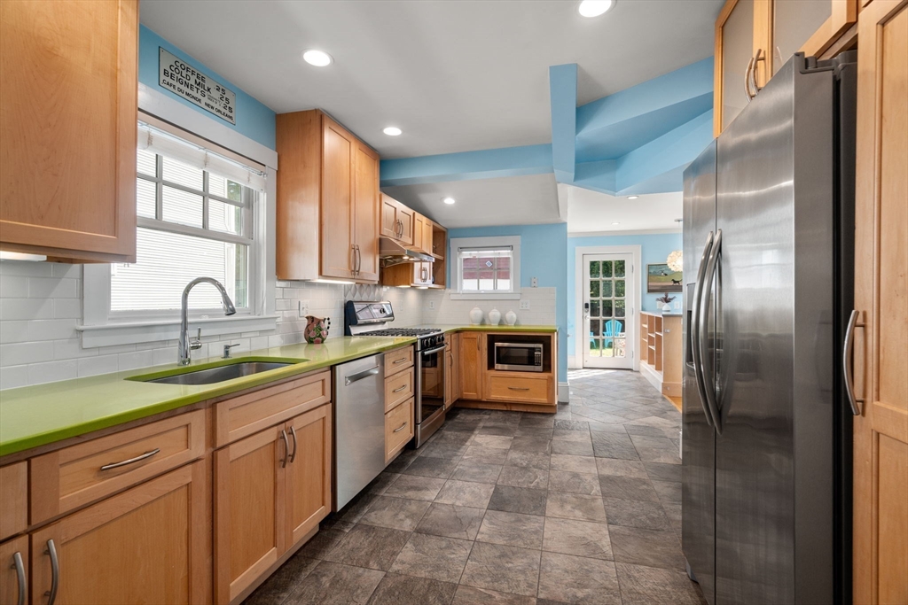 42 Aberdeen St, Newton, MA, 42 Aberdeen St, Newton, MA Photo #9