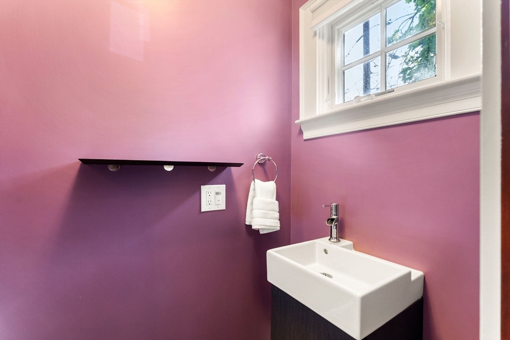42 Aberdeen St, Newton, MA, 42 Aberdeen St, Newton, MA Photo #14