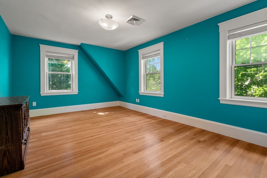 42 Aberdeen St, Newton, MA, 42 Aberdeen St, Newton, MA Photo #22