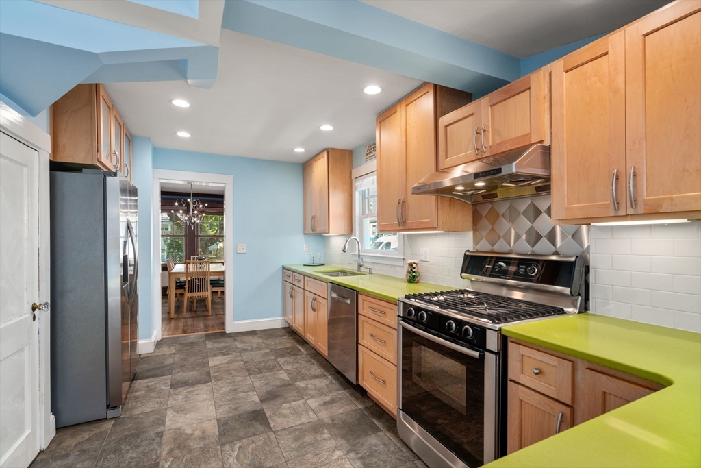 42 Aberdeen St, Newton, MA, 42 Aberdeen St, Newton, MA Photo #10