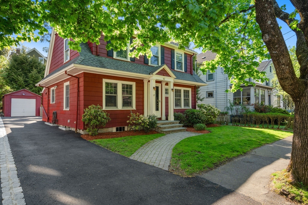 Photo of 42 Aberdeen St, Newton, MA