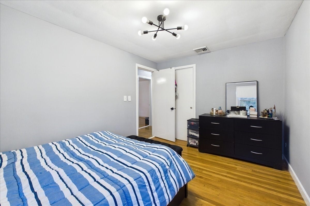 25 Oakview Cir, Medway, MA Photo #24