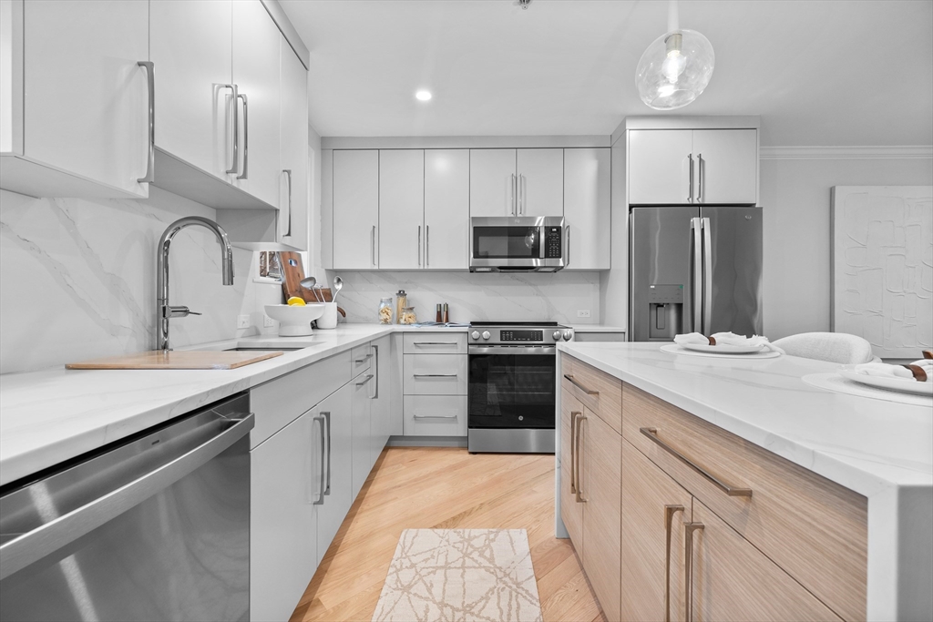 77 Waverley Avenue 77A