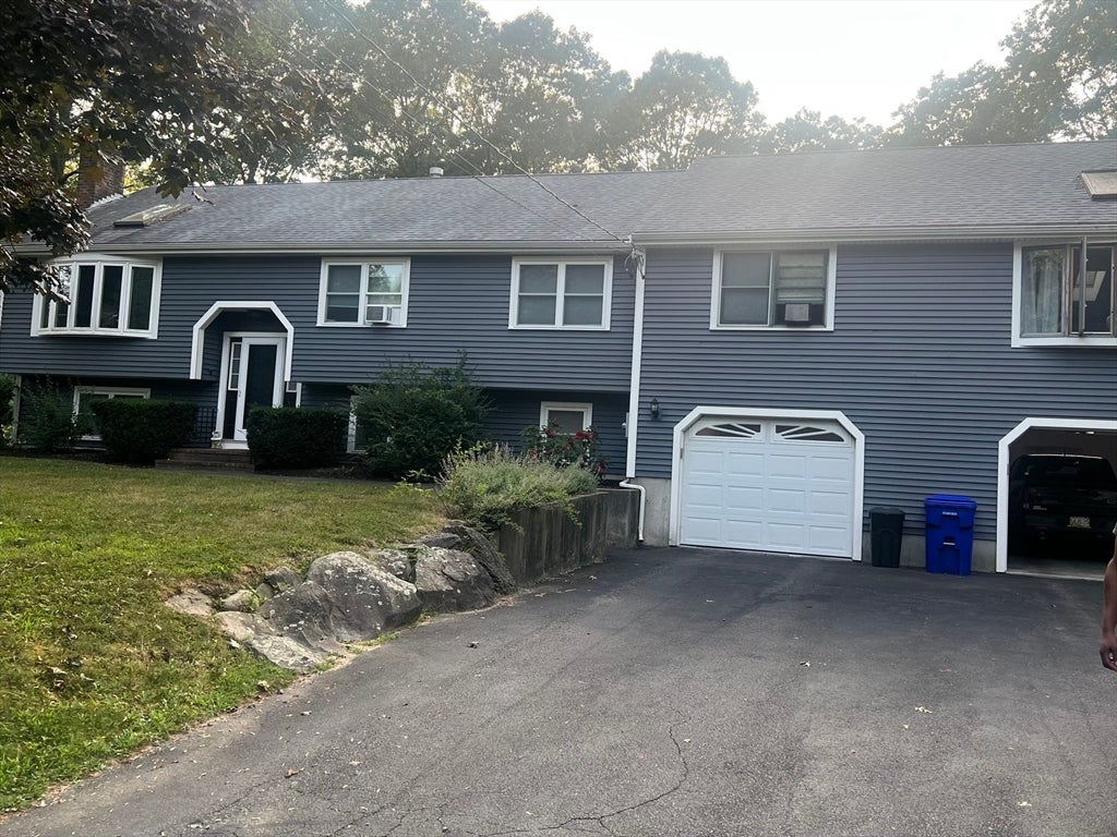 207 Silverwood DR #2, Taunton, MA Photo #1