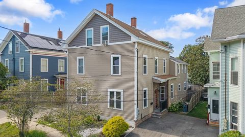 14 Dalton St Newburyport MA 01950