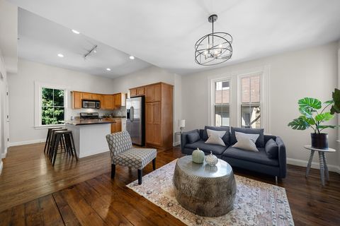 64 Essex St 2 Salem MA 01970