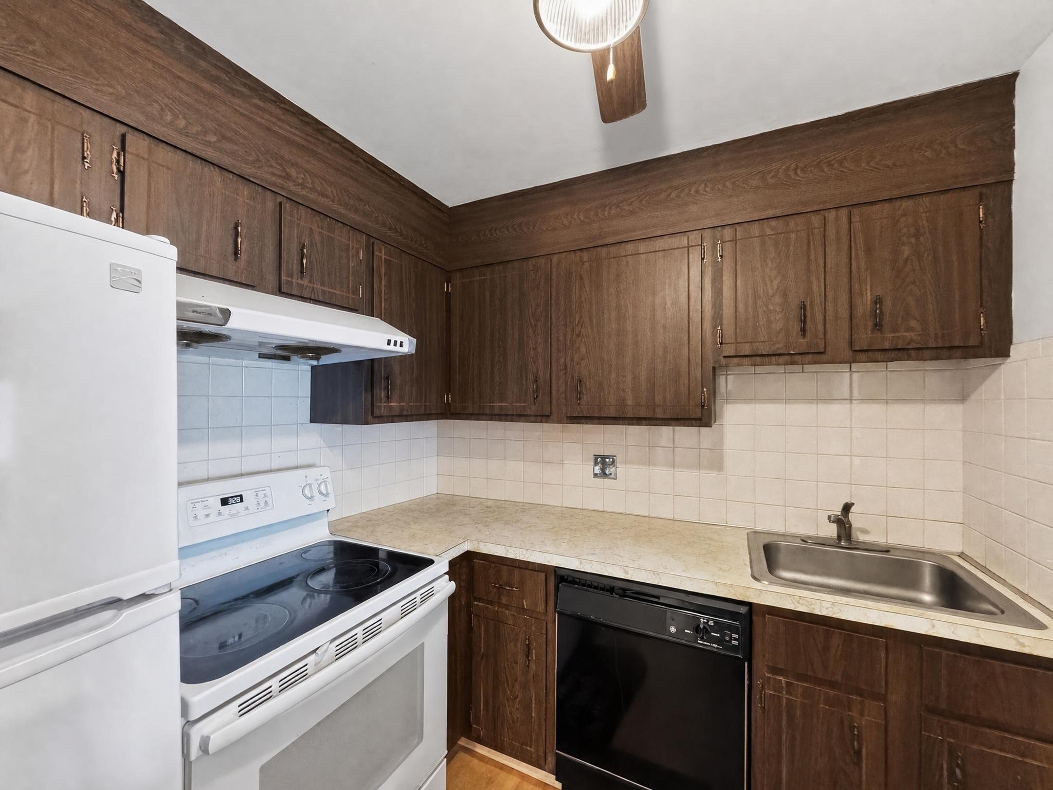 100 Grand View Ave #7B, Quincy, MA Photo #13