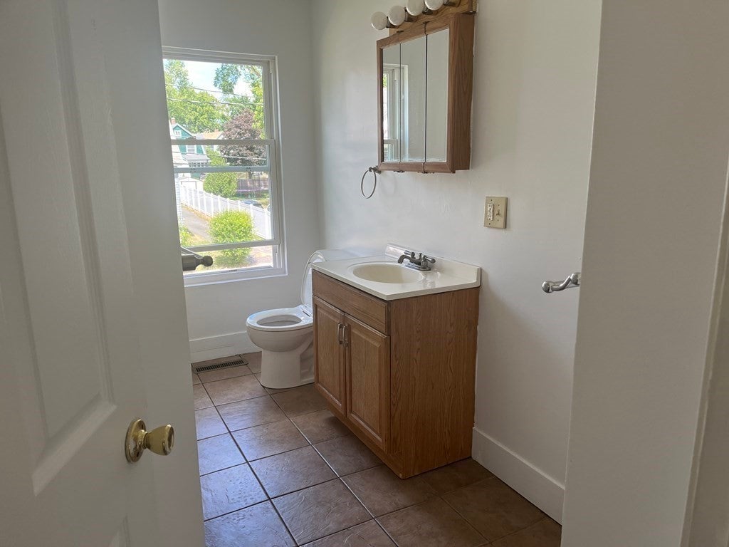 56-58 Devens St, Greenfield, MA, 56-58 Devens St, Greenfield, MA Photo #7