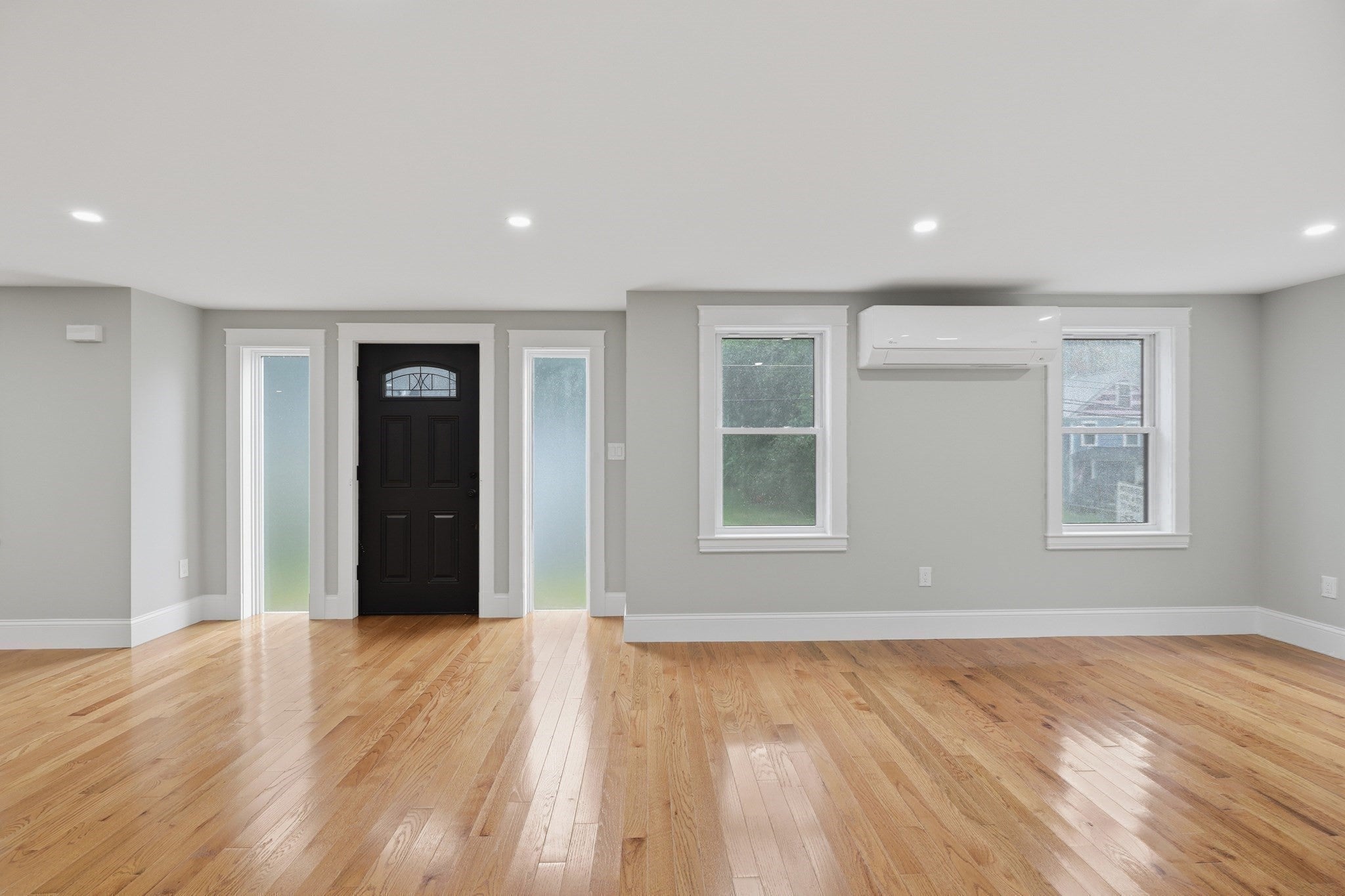 33 Milford St, Upton, MA Photo #7