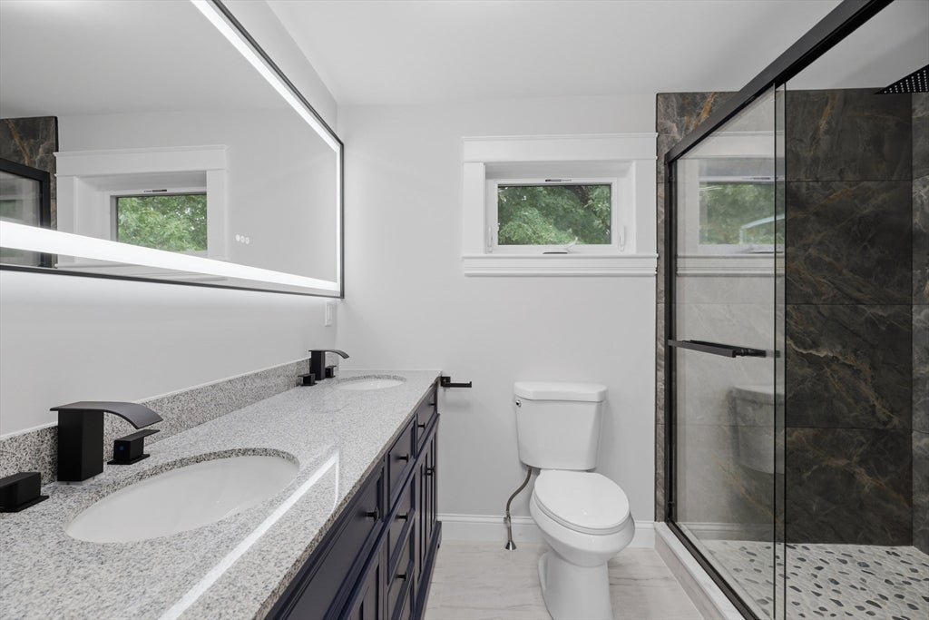 33 Milford St, Upton, MA, 33 Milford St, Upton, MA Photo #13