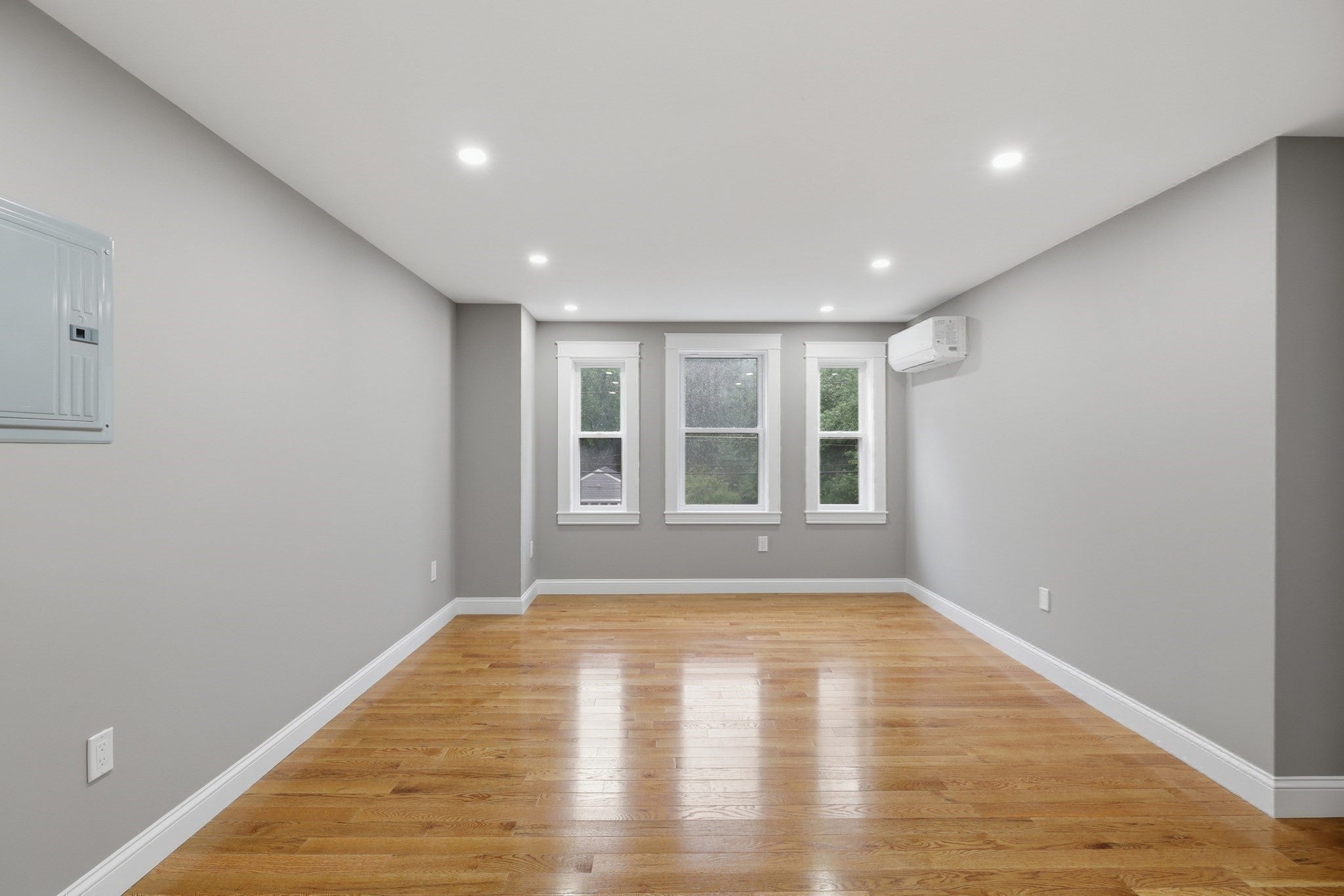 33 Milford St, Upton, MA Photo #15