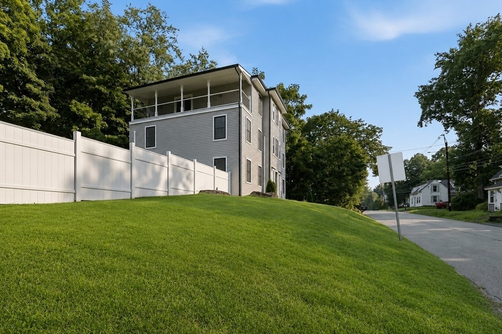 33 Milford St, Upton, MA, 33 Milford St, Upton, MA Photo #2