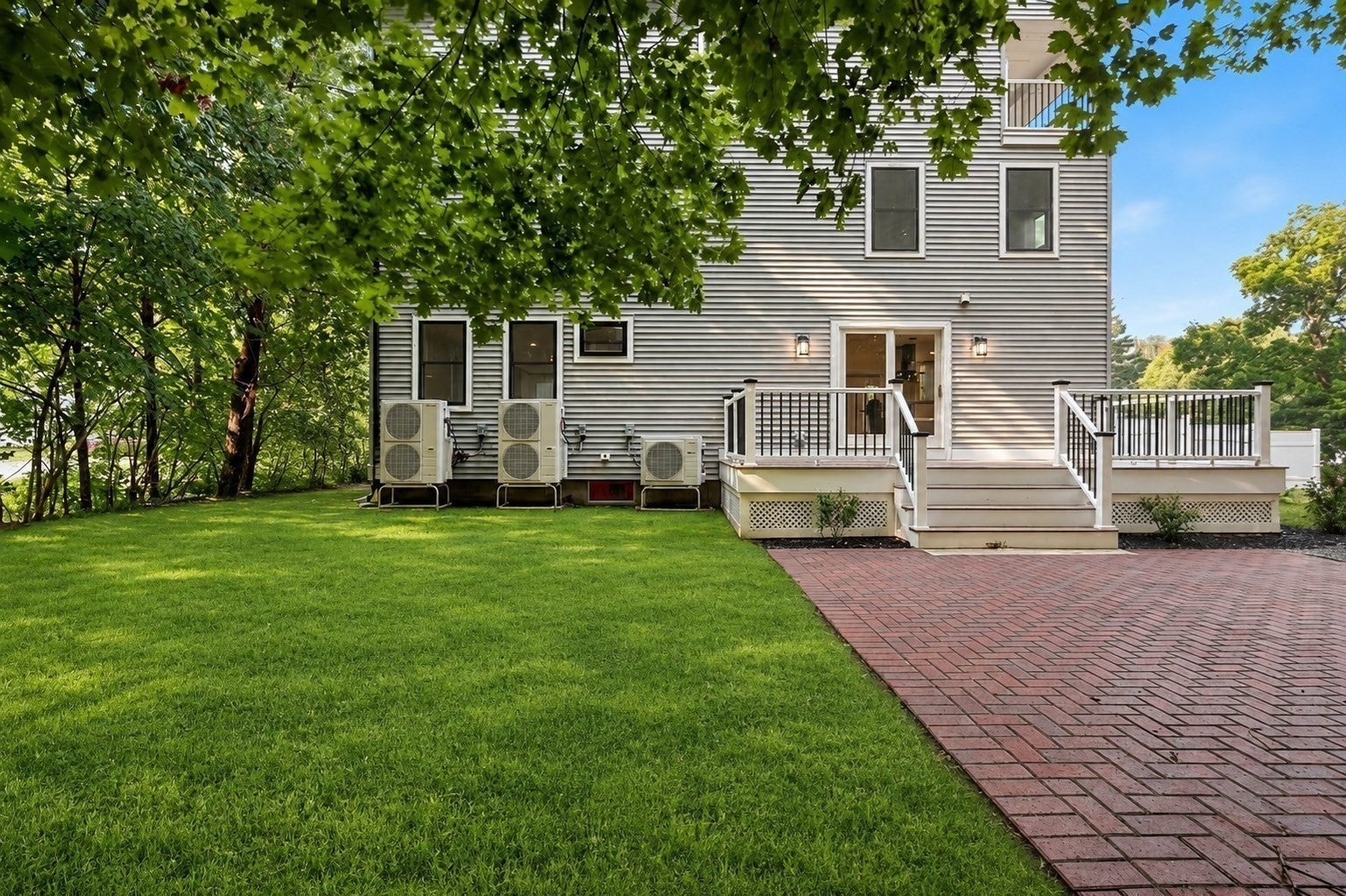 33 Milford St, Upton, MA Photo #27