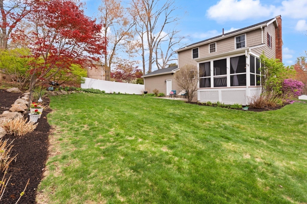 48 Beatrice Ln, Holliston, MA Photo #36