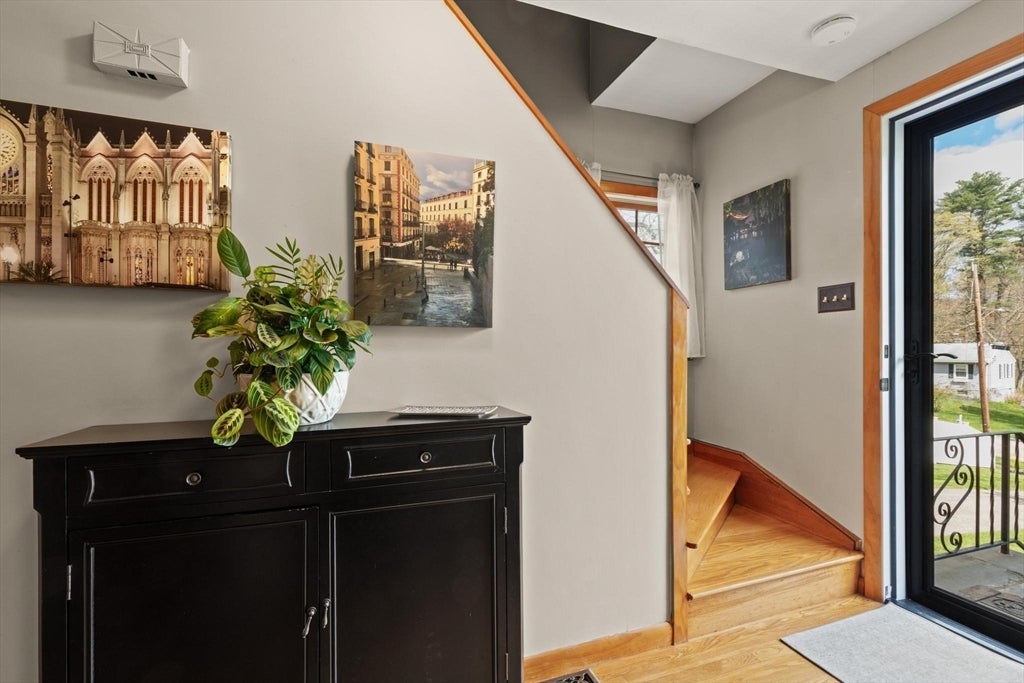 48 Beatrice Ln, Holliston, MA Photo #20