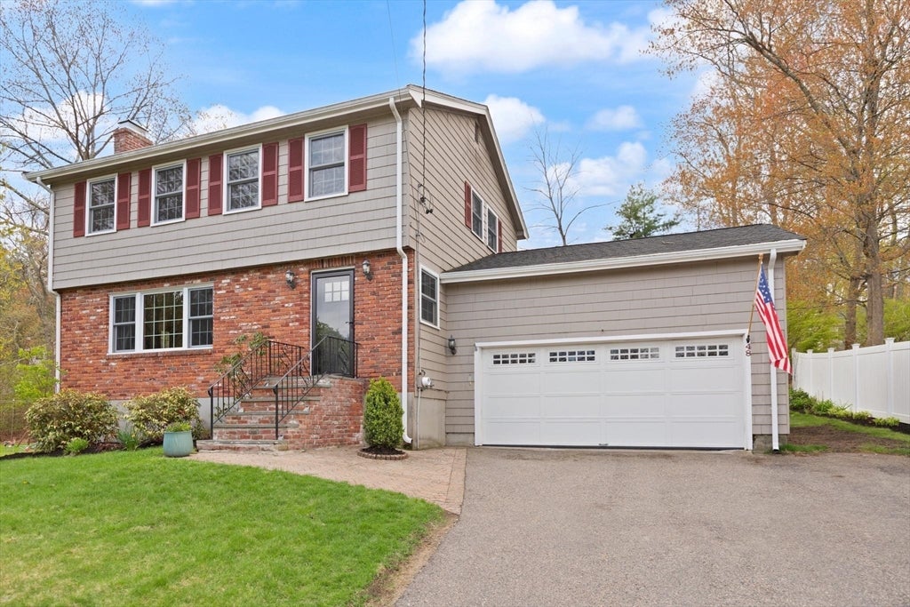 48 Beatrice Ln, Holliston, MA Photo #3
