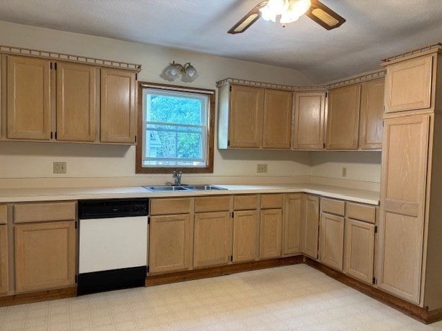 62 Eastern Ave #2, Woburn, MA, 62 Eastern Ave #2, Woburn, MA Photo #4