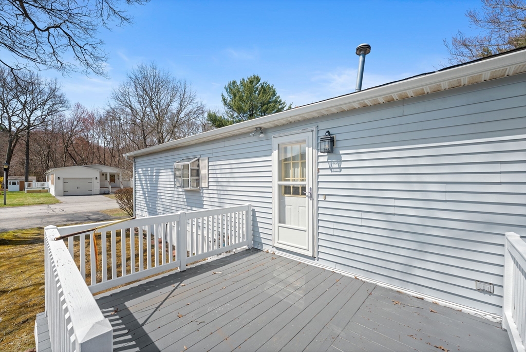 239 Mapleleaf Dr