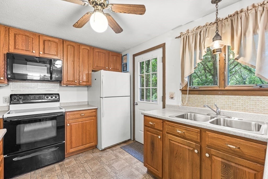 6 Woodbury Lane, Rockport, MA, 6 Woodbury Lane, Rockport, MA Photo #8