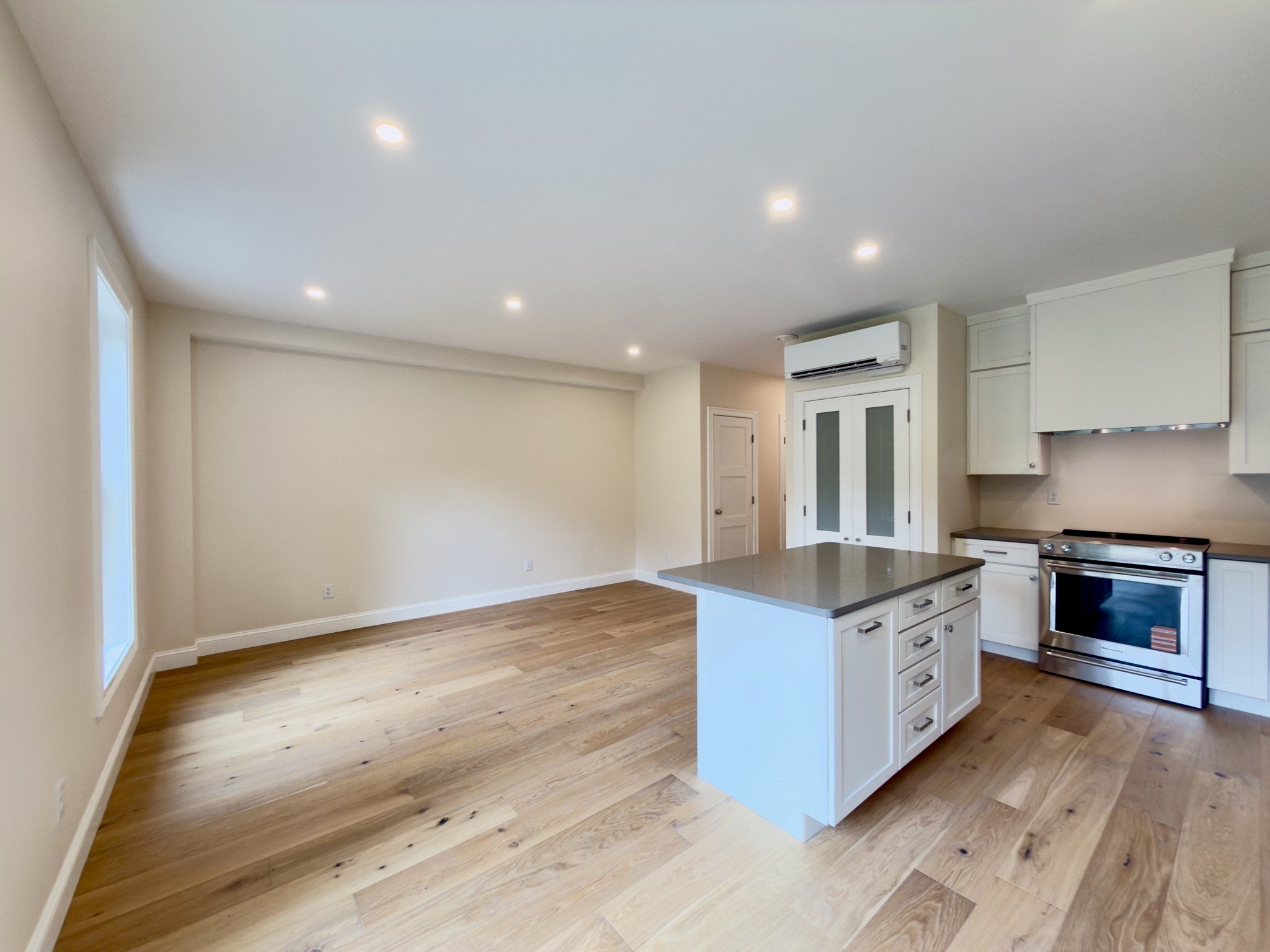 94 Lyman Rd B