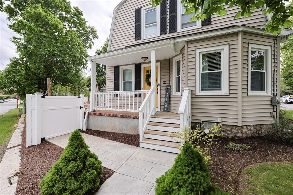871 Wildwood Rd