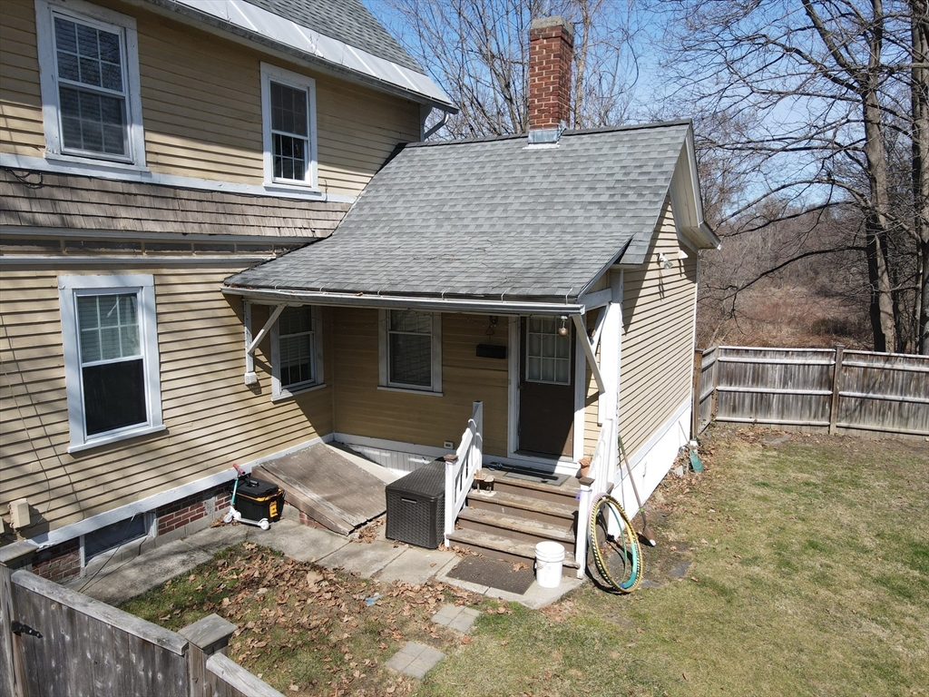 107 Shelburne Rd