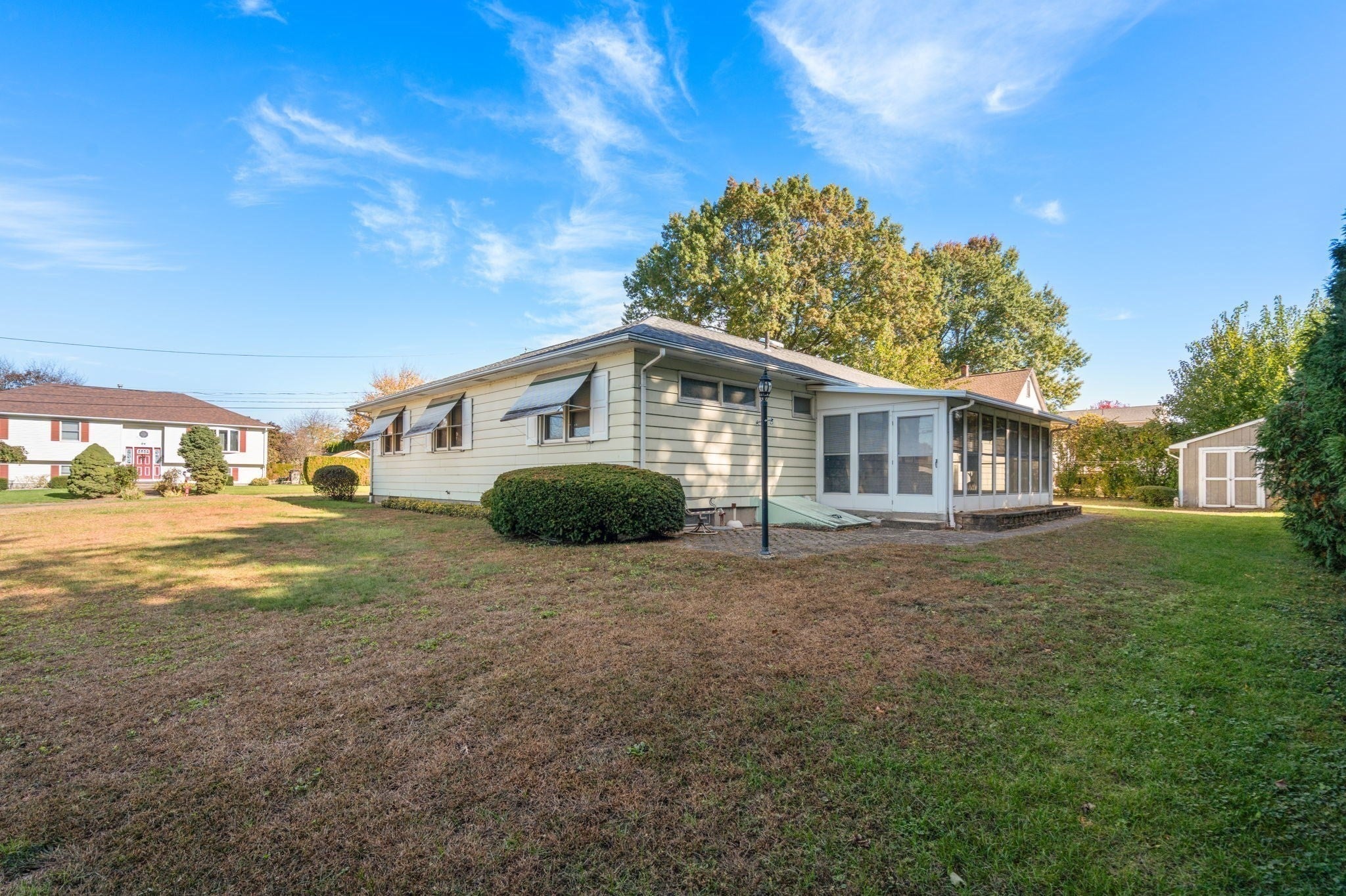 89 Arthur Street, Chicopee, MA Photo #33