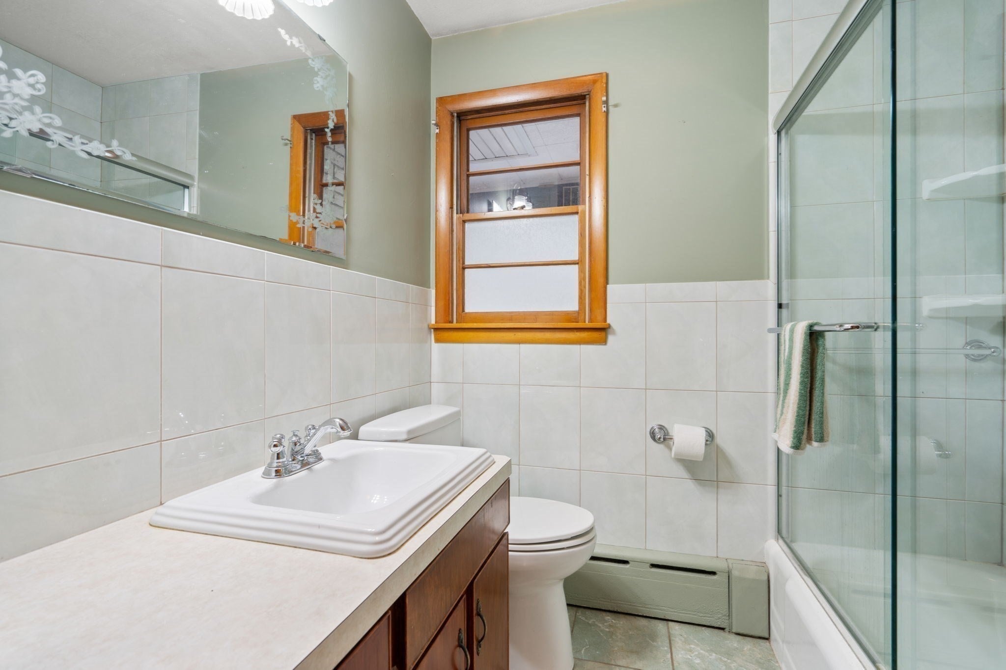 89 Arthur Street, Chicopee, MA Photo #24
