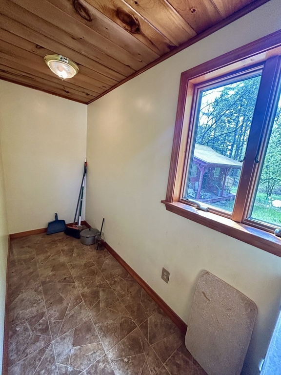12 Pomeroy St, Easthampton, MA, 12 Pomeroy St, Easthampton, MA Photo #13