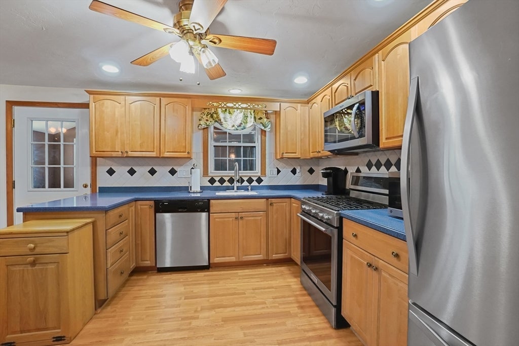 25 Jionzo Rd, Milford, MA, 25 Jionzo Rd, Milford, MA Photo #3
