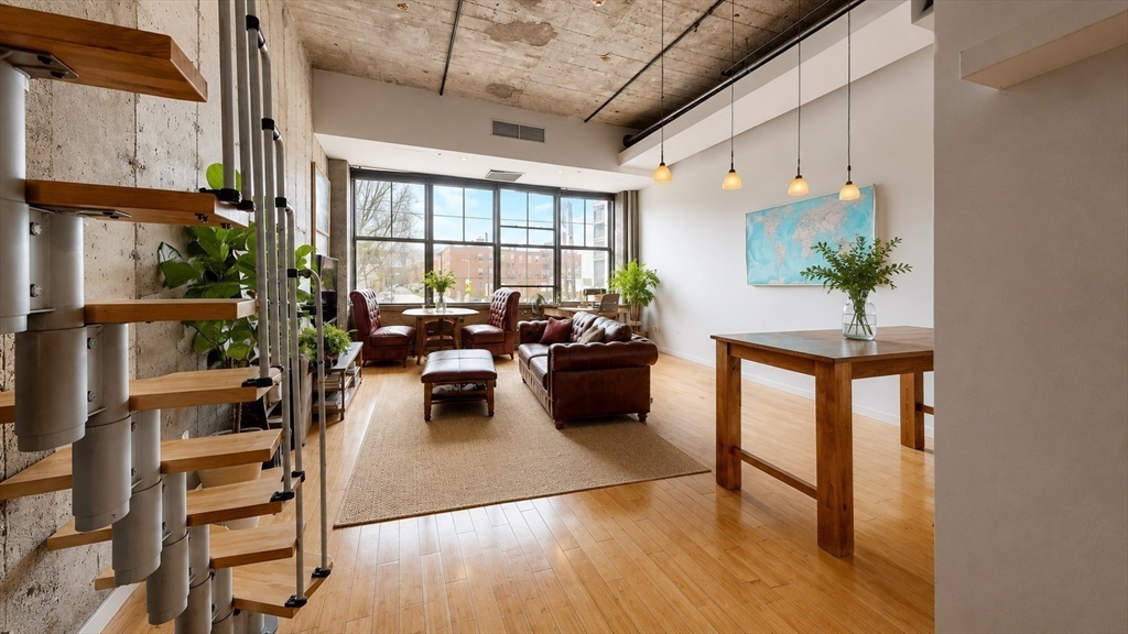 156 Porter St 112