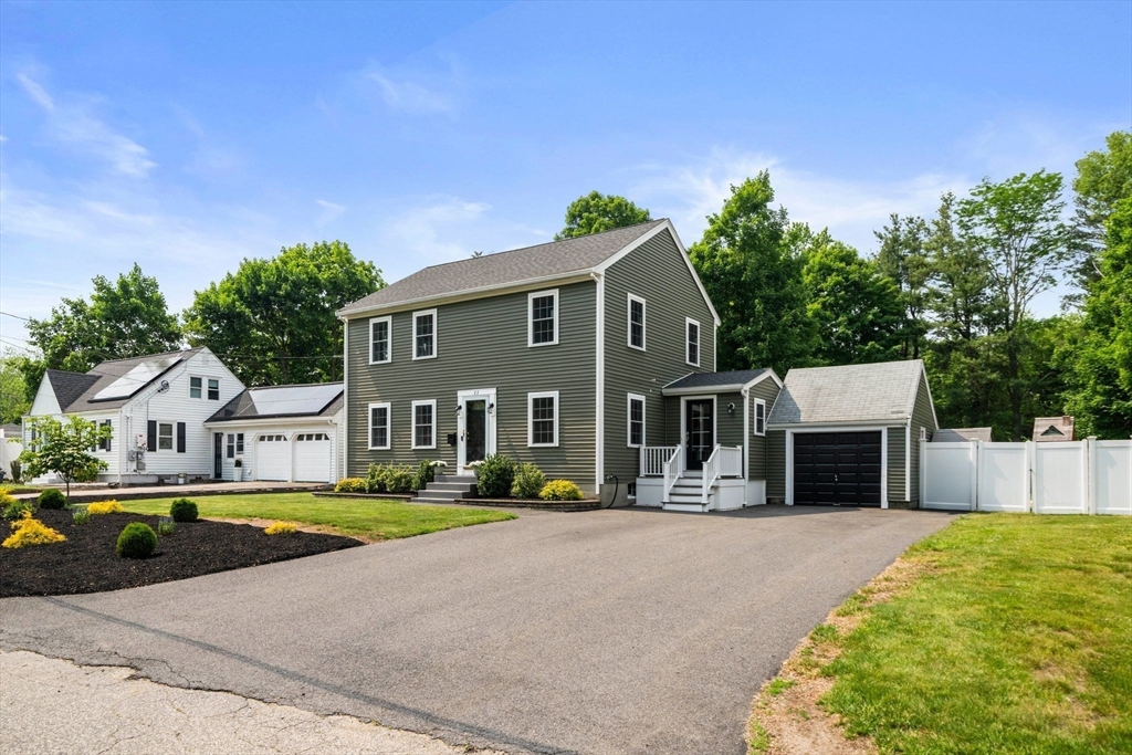 23 Harriet Rd