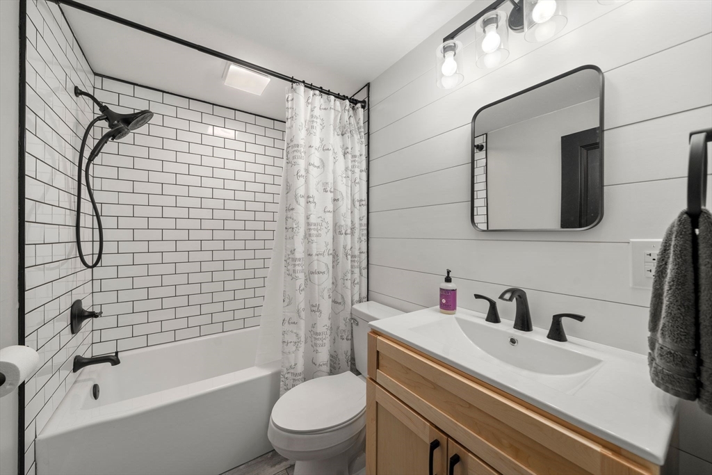 23 Harriet Rd