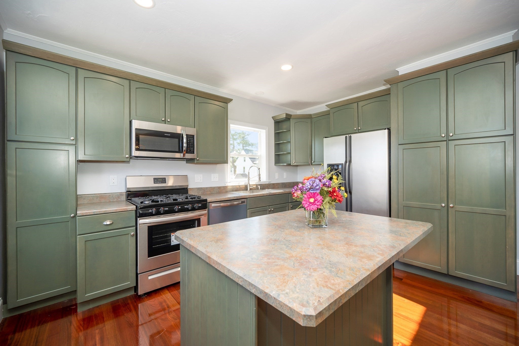 108 North Main Street 108 Up