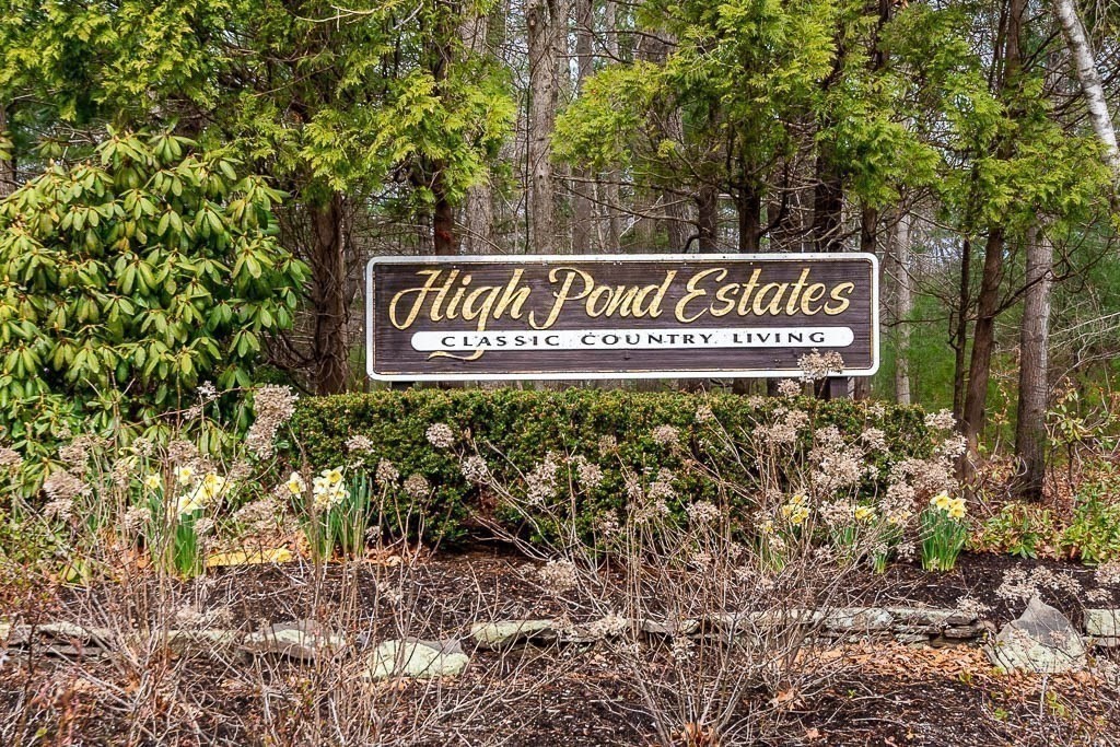 82 Trailwood Dr