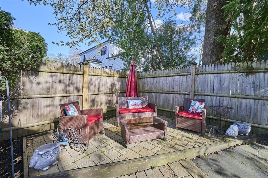 291 Russett Rd, Brookline, MA Photo #13