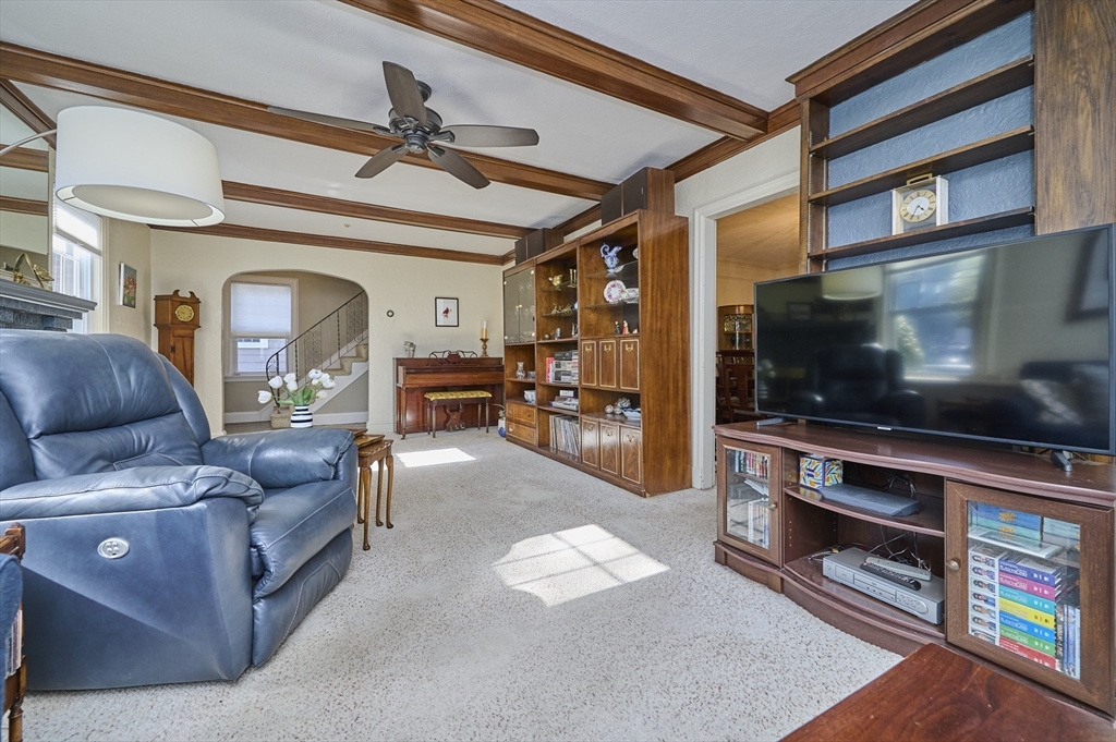291 Russett Rd, Brookline, MA Photo #5