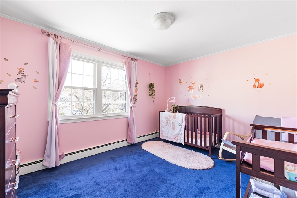 Holliston, Massachusetts 01746, United States, 4 Bedrooms Bedrooms, ,2 BathroomsBathrooms,Residential,Pending,246477