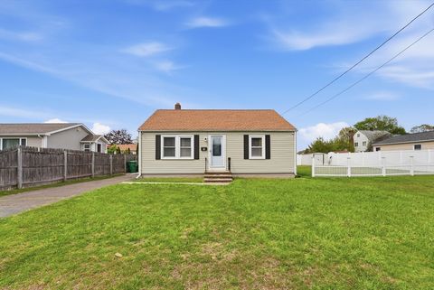Photo of 54 Shaw Park Ave, Chicopee, MA 01013 (MLS # 73510443)