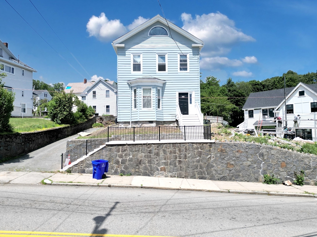 419 Poplar Street