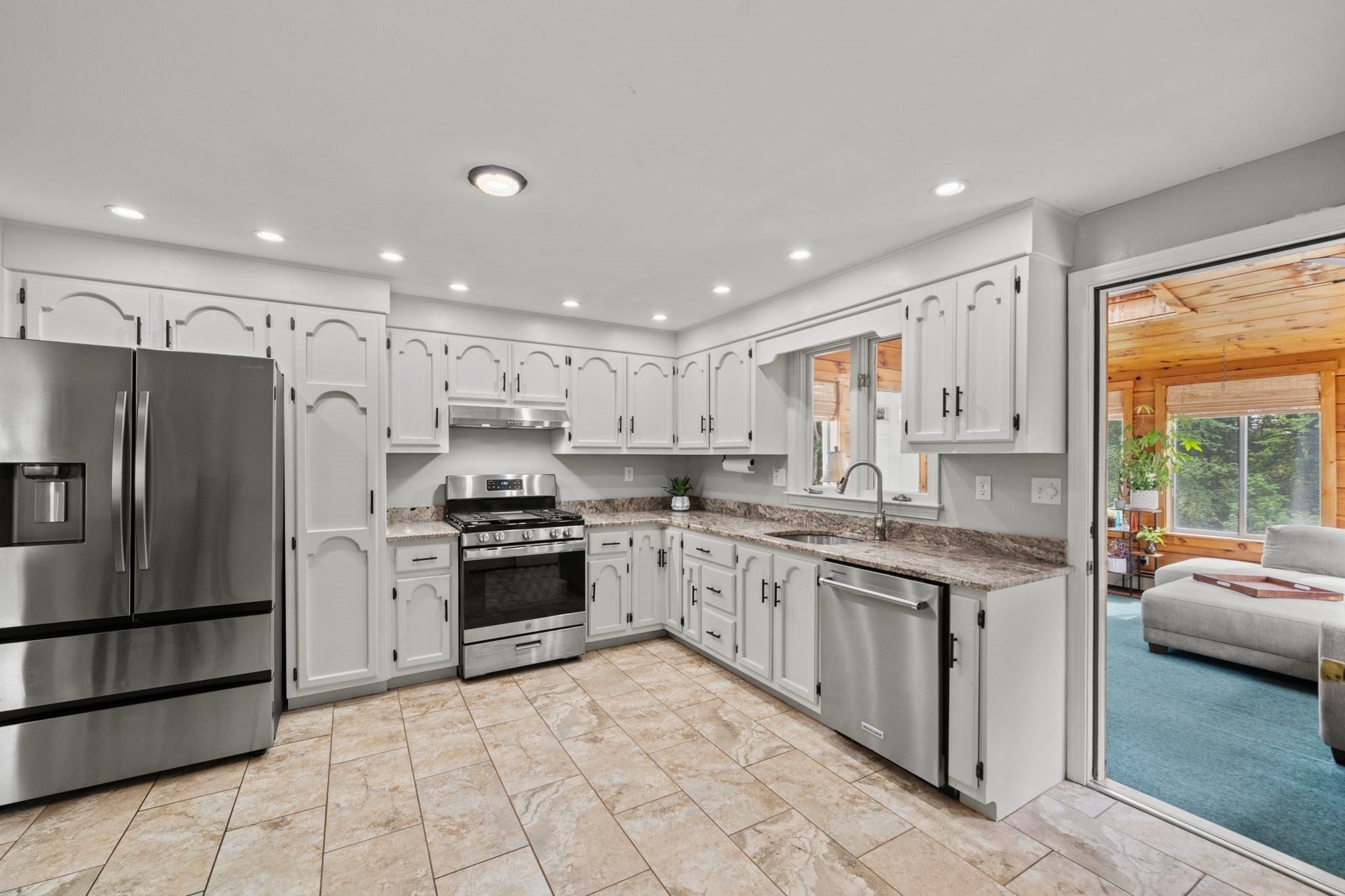 56 Sycamore Rd, Methuen, MA, 56 Sycamore Rd, Methuen, MA Photo #5