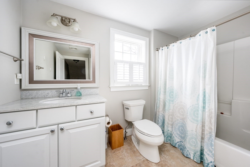 137 Falmouth Sandwich Rd, Mashpee, MA Photo #31