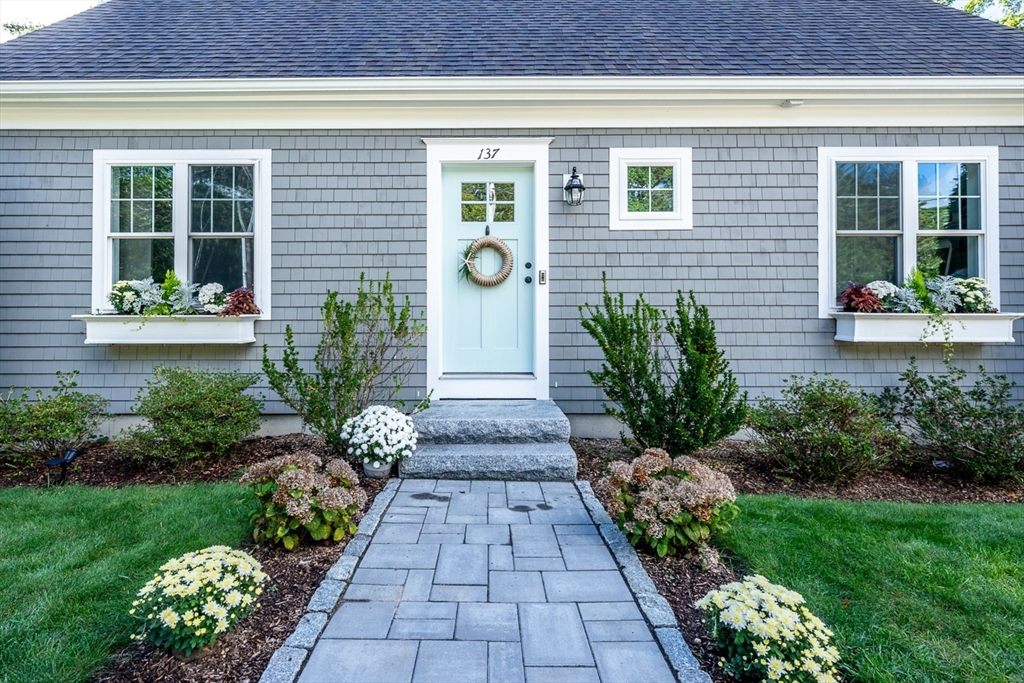 137 Falmouth Sandwich Rd, Mashpee, MA Photo #3