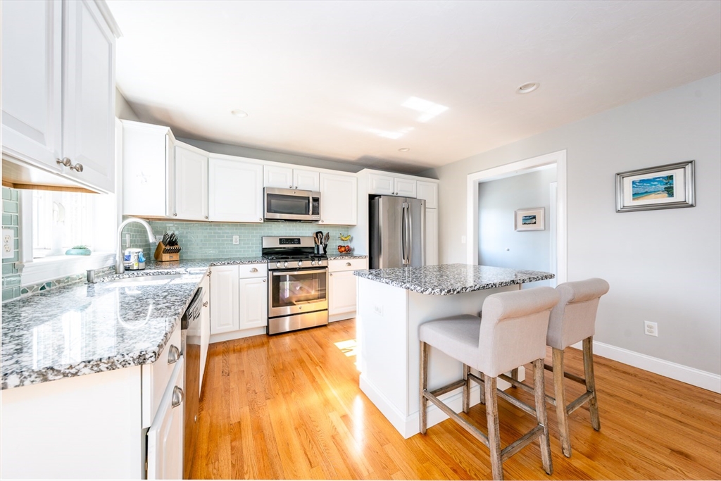 137 Falmouth Sandwich Rd, Mashpee, MA Photo #8