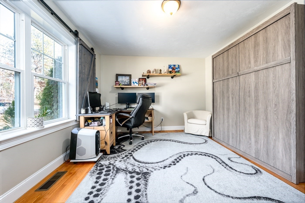 137 Falmouth Sandwich Rd, Mashpee, MA Photo #22
